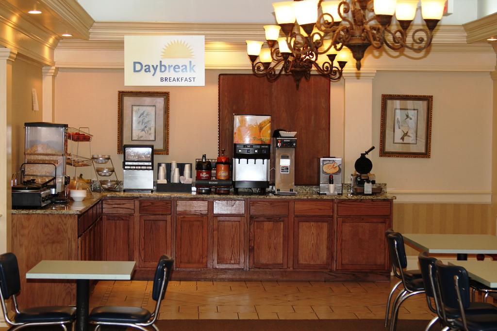 Days Inn By Wyndham Macon I-75 North Extérieur photo